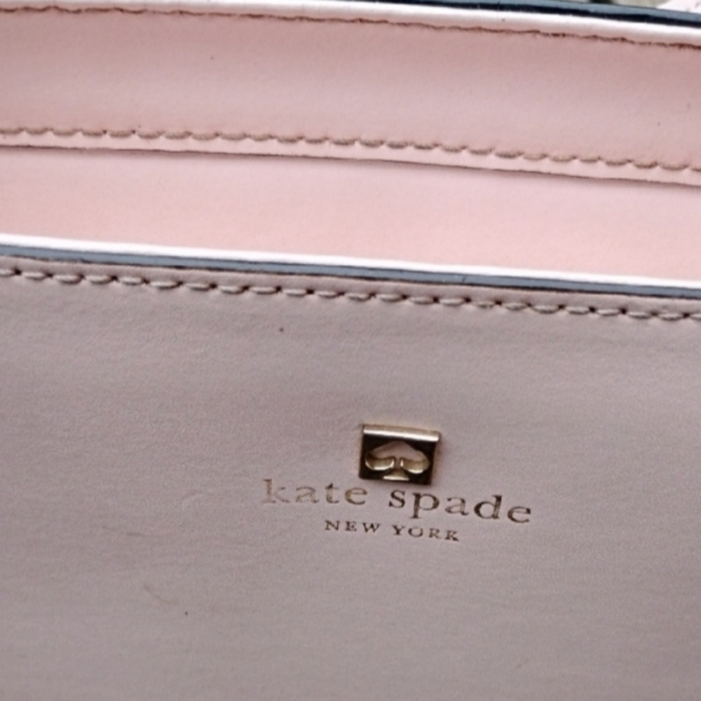 Kate Spade Light Pink ExLarge Leather Tote Bag#makeup Inside - Picture 6 of 6